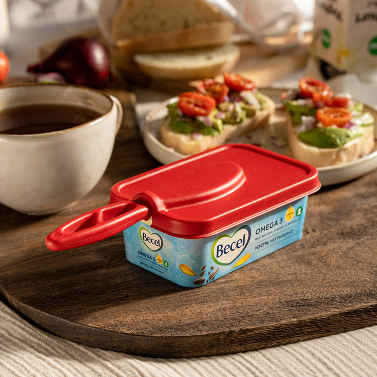 Brelock, kansi voiveitsellä, 400 g Punainen