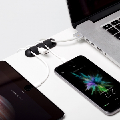 Kaapelinpidike multi, Musta