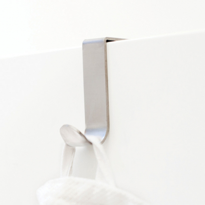 Koukku kaappeihin ja laatikoihin, 2 kpl Kromi