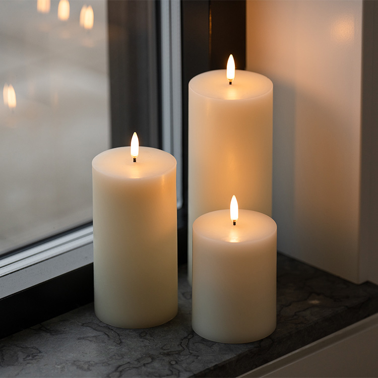 Premium LED pöytäkynttilä, Kermanvalkoinen Ø 7,8x13 cm