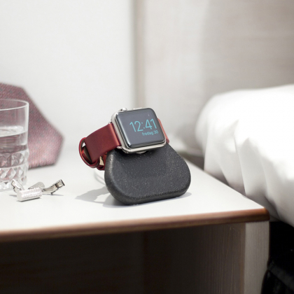 Latausteline Apple Watchille, Valurauta