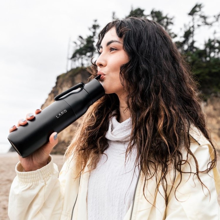 Termospullo vedenpuhdistussuodattimella LARQ, Musta 500 ml