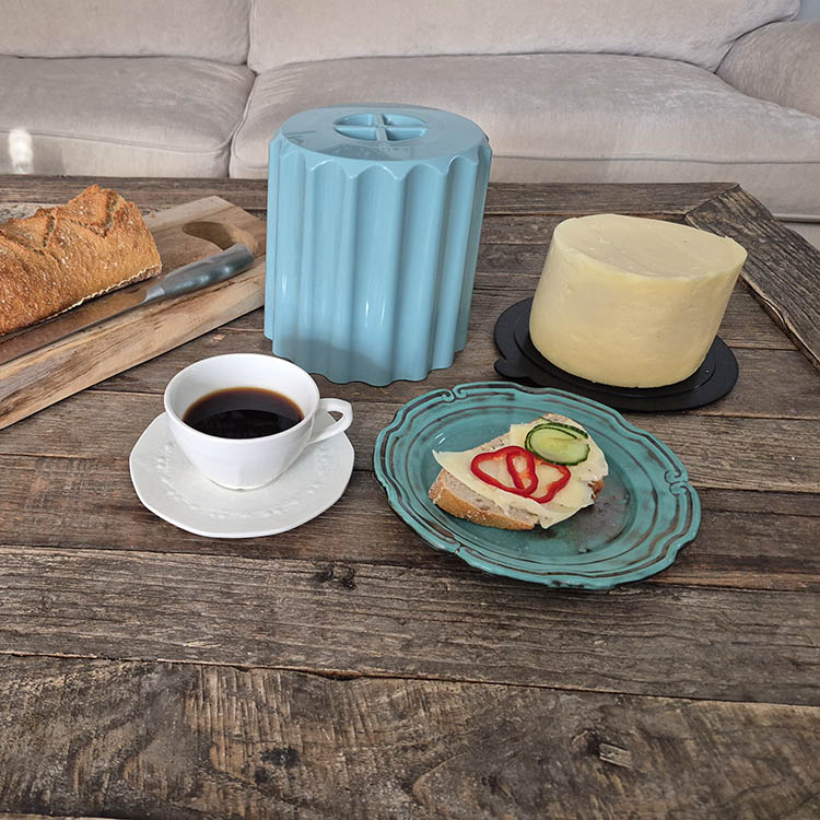 Juustokupu pyöreitä juustoja varten, Sininen