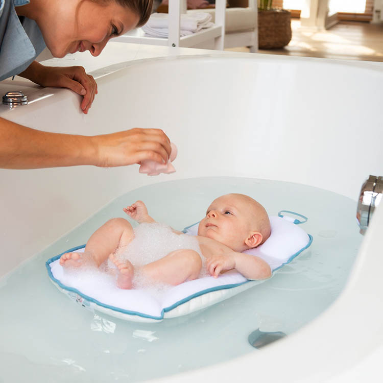 Kelluva sänky vauvoille