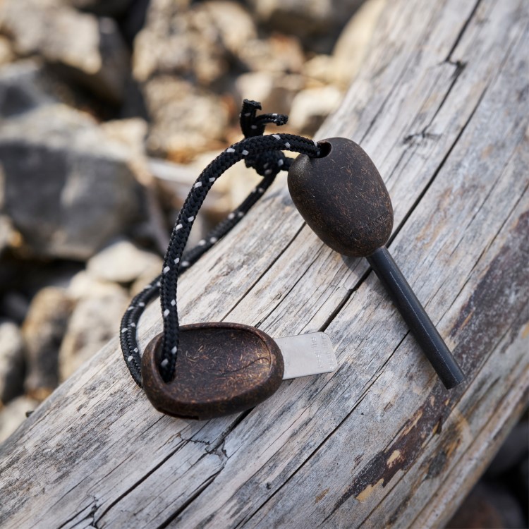 Kipinärauta Swedish FireSteel, Army Kookos