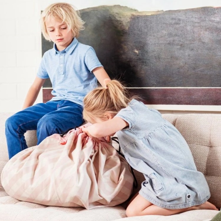 Leikkimatto ja säilytyspussi, Vaaleanpunainen raidallinen