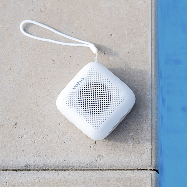 Vedenkestävä bluetooth-kaiutin