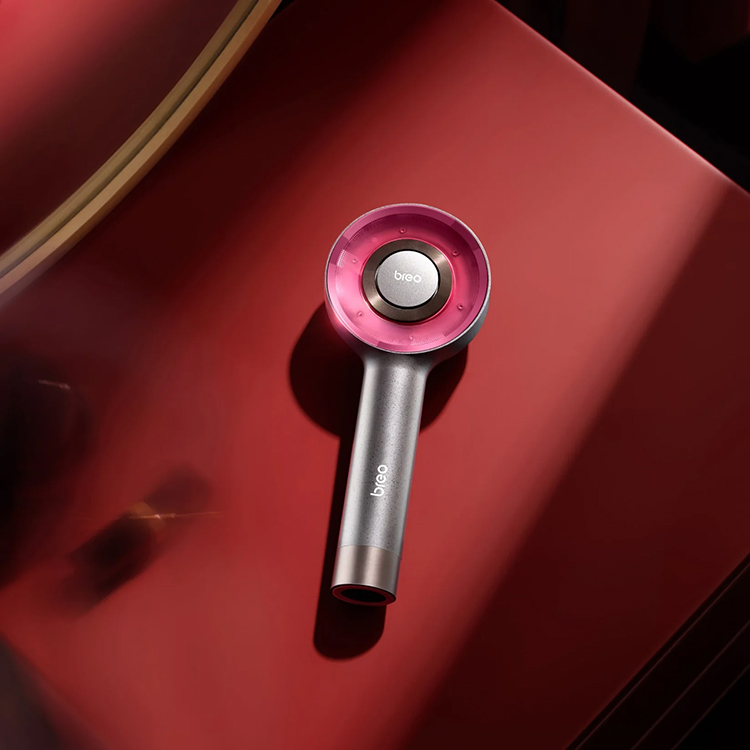 Päänahan harja punaisella valohoidolla, Breo