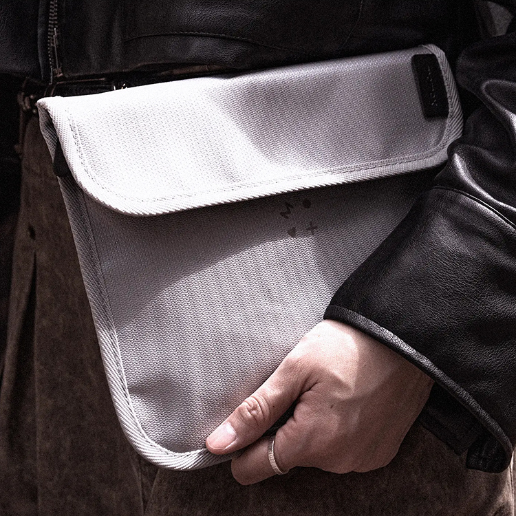 Palonesto säilytystasku