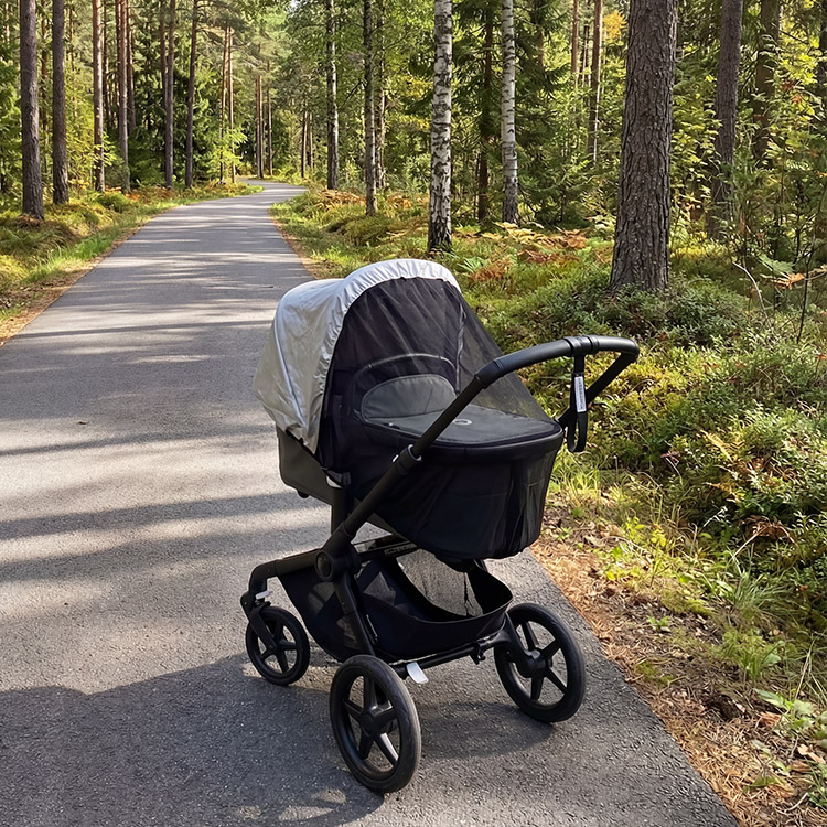 UV-suojattu hyttysverkko lastenvaunuihin
