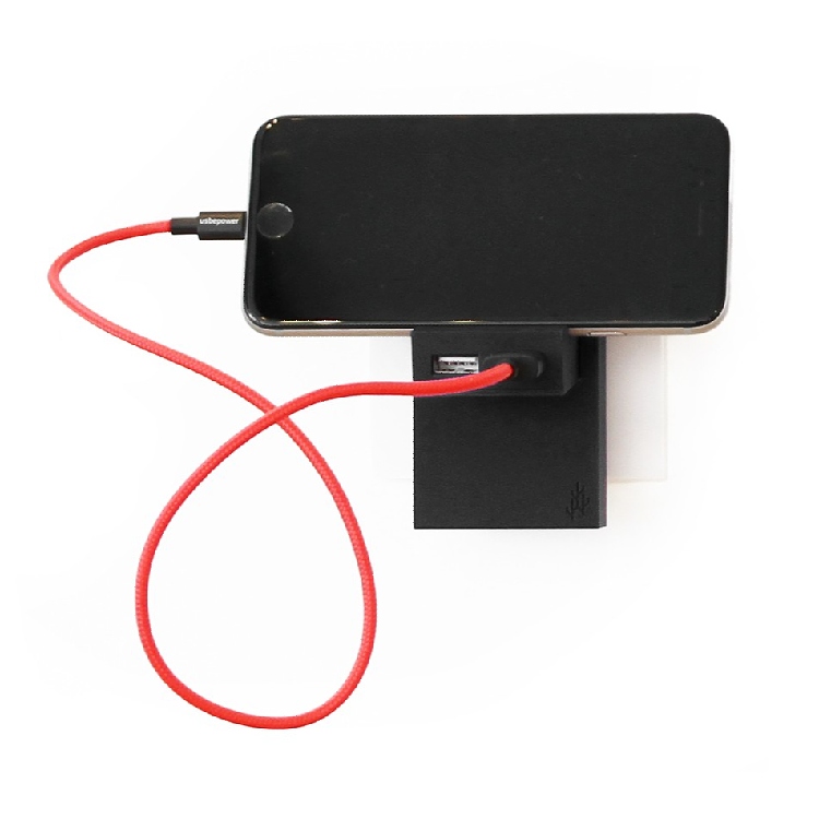 USB-A-seinälaturi telineellä