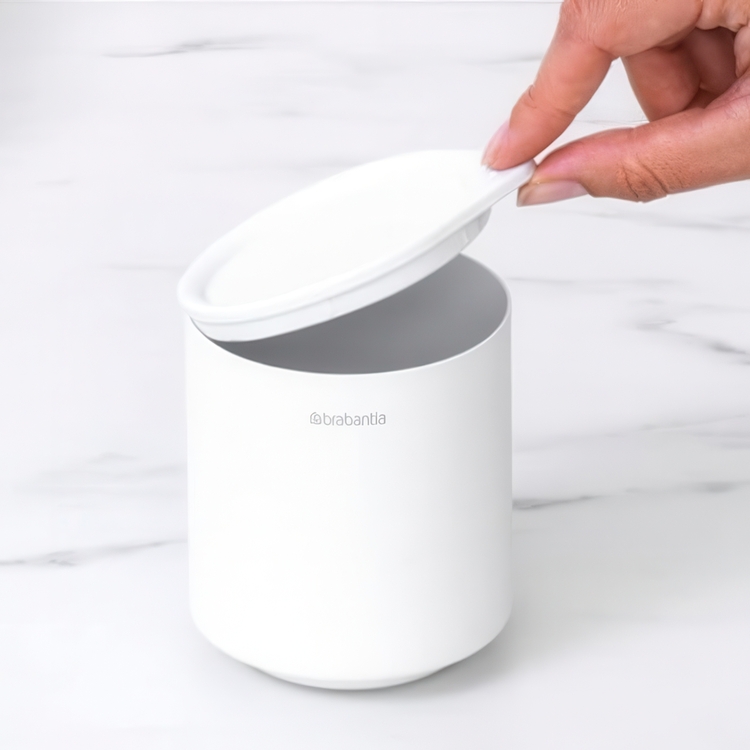 Pieni metallinen säilytyspurkki, Brabantia