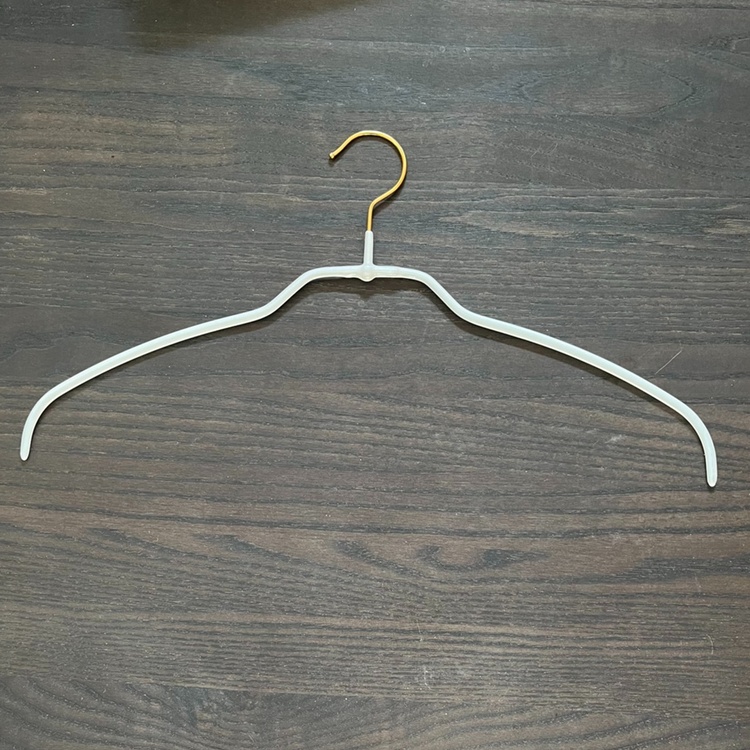 Liukumaton vaateripustin, 42 cm, helmenvalkoinen
