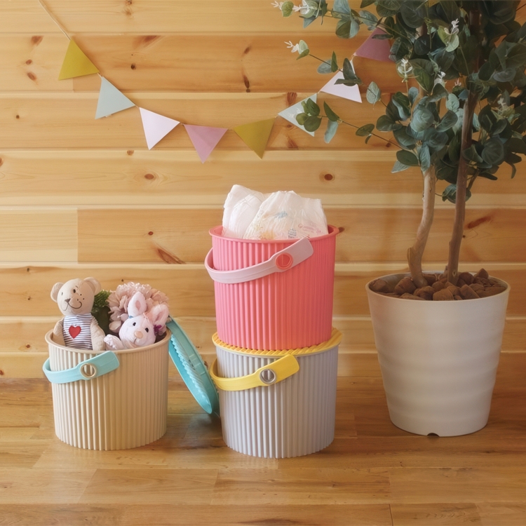Kannellinen ämpäri 4 l, Omnioutil, liila/pinkki