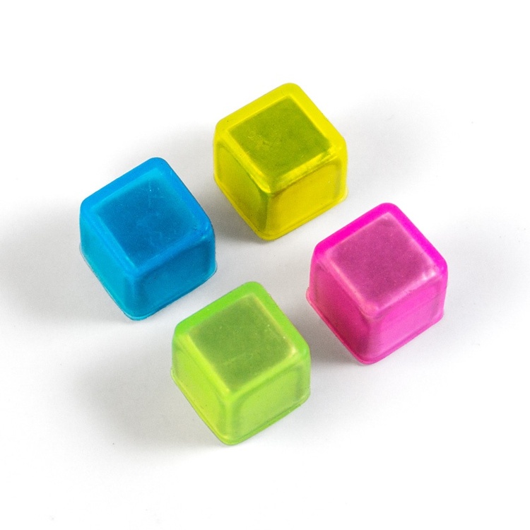 Pieni magneettikuutio 4 kpl, värisekoitus