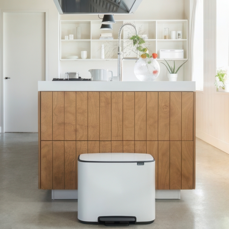Kierrätysasema 3 lokerolla, Brabantia