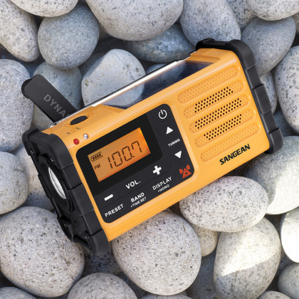 Hätäradio FM/AM ryhmässä Koti / Elektroniikka / Kaiuttimet ja kuulokkeet @ SmartaSaker.se (12728)