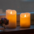 Pöytäkynttilä aidon näköisellä liekillä Pöytäkynttilä aidon näköisellä liekillä