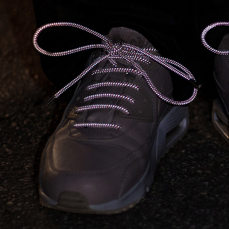 Joustavat kengännauhat heijastimilla ryhmässä Turvallisuus / Heijastimet @ SmartaSaker.se (13050)