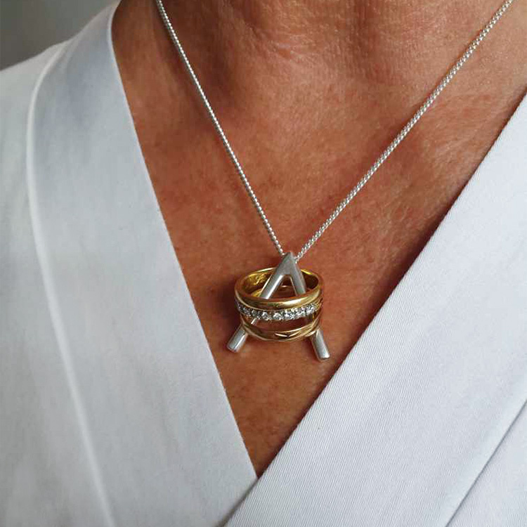 Kaulakoru sormuspidikkeellä, Ringholder Original ryhmässä Koti / Säilytys & lajittelu @ SmartaSaker.se (13397)