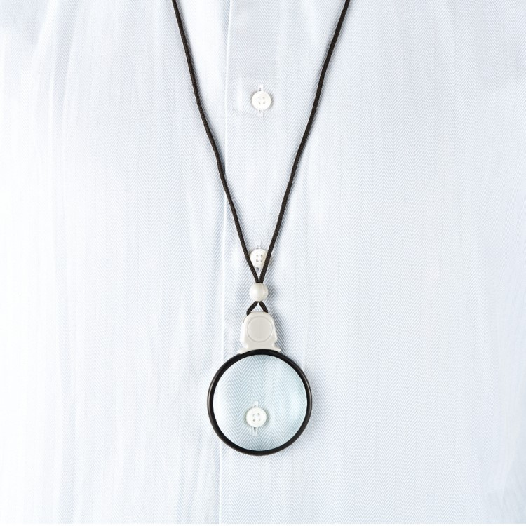 Suurennuslasi kaulanauhalla ryhmässä Vapaa-aika / Lukeminen @ SmartaSaker.se (13865)