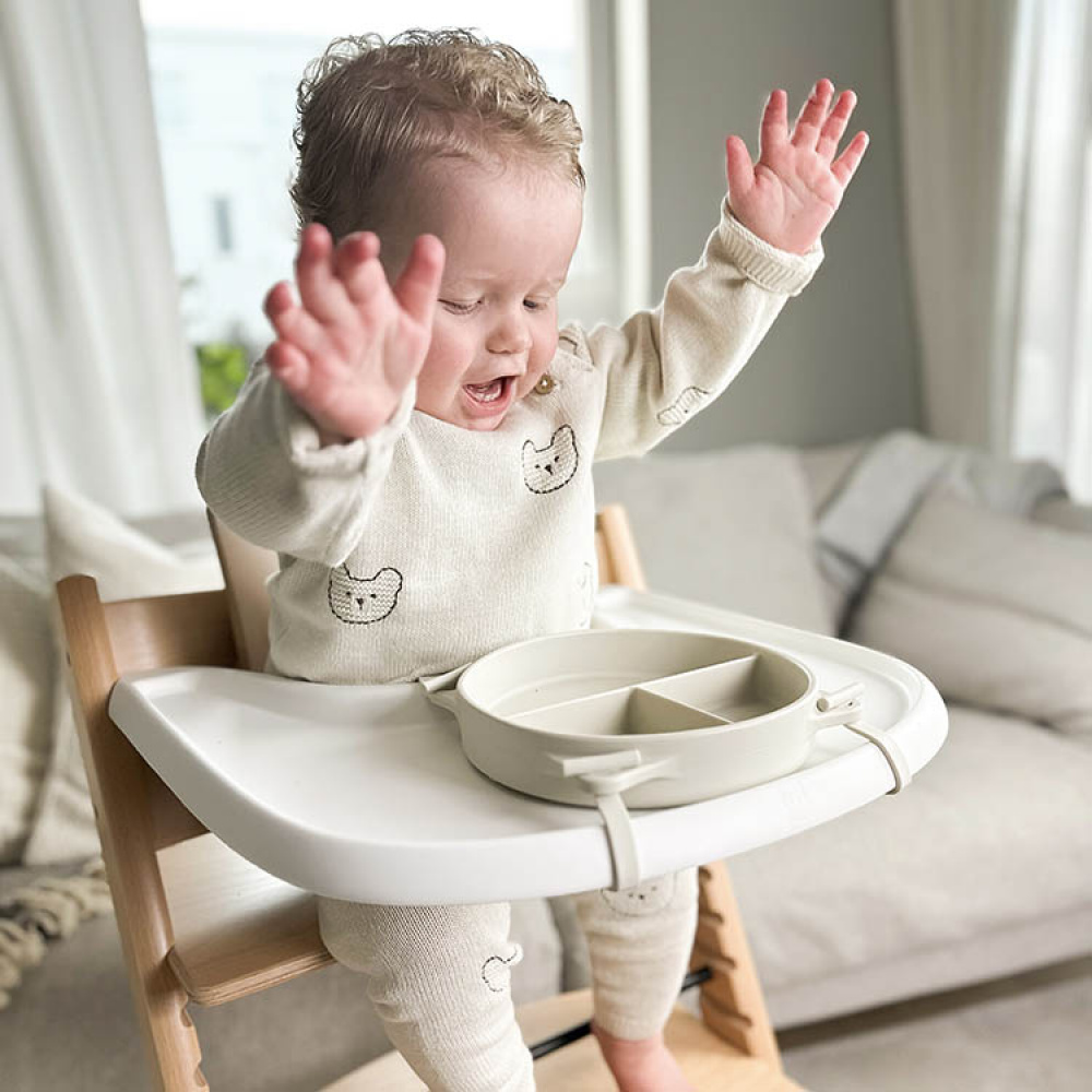 Lasten lautanen, jossa on imukuppi ja hihnat ryhmässä Juhlapäivät / Juhlat / Lastenjuhlat @ SmartaSaker.se (14536)