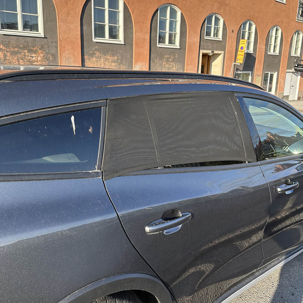 Aurinkosuoja autoon 2-pack ryhmässä Ajoneuvot / Auton lisävarusteet @ SmartaSaker.se (14626)