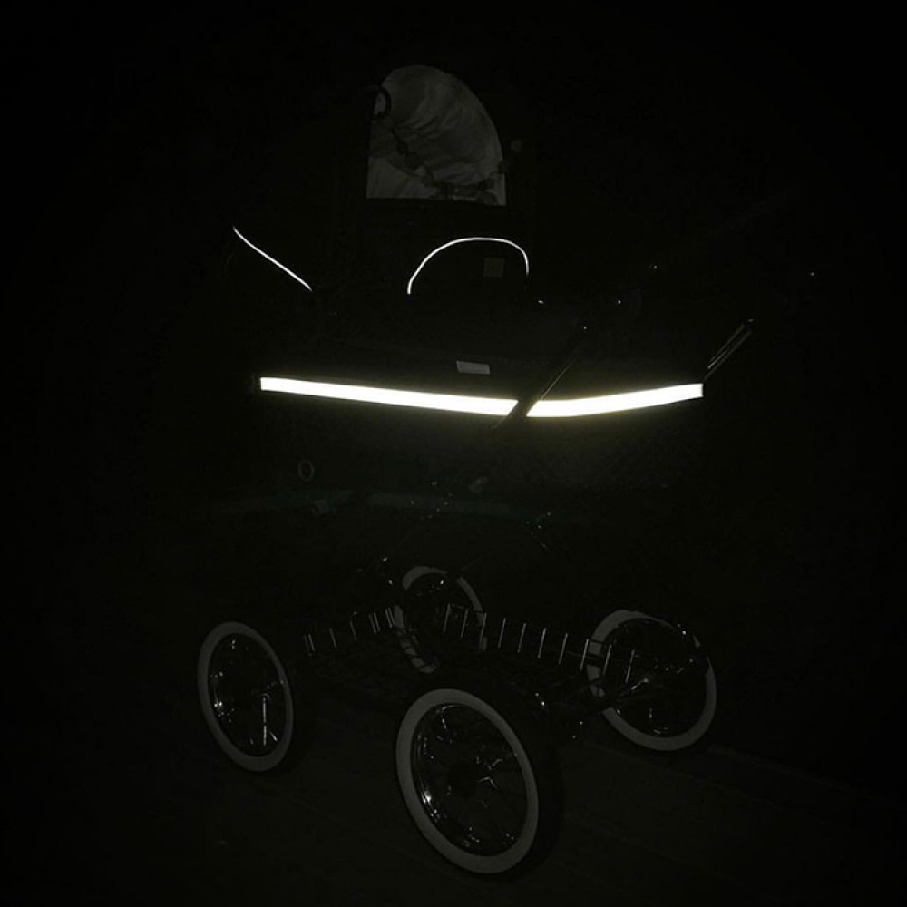 Heijastinnauha lastenvaunuihin ryhmässä Turvallisuus / Heijastimet @ SmartaSaker.se (14665)