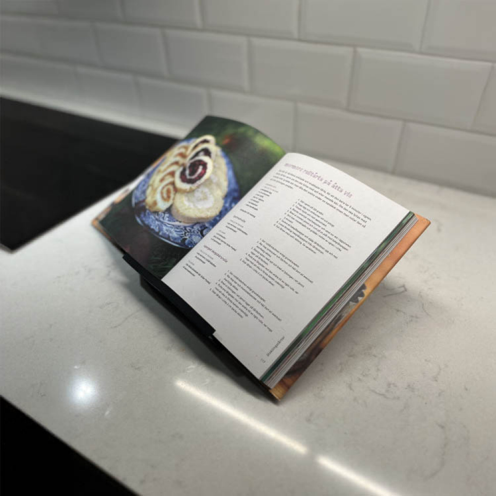 Puhelinteline keittiökaappiin ryhmässä Koti / Elektroniikka / Puhelimen lisävarusteet @ SmartaSaker.se (14697)