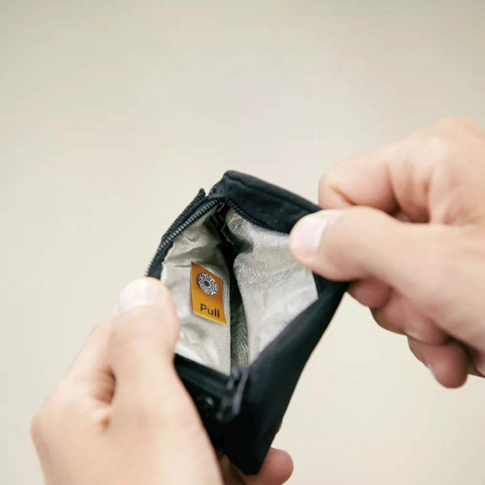 Korttikotelo vyöklipsillä ryhmässä Vapaa-aika / Matkustaminen @ SmartaSaker.se (14724)