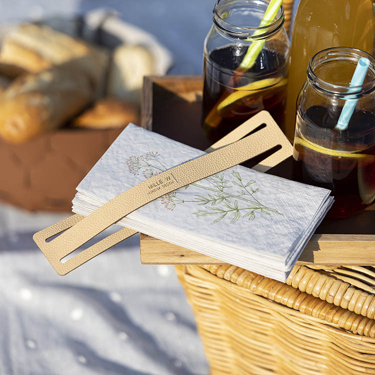 Nahkainen lautasliinateline ryhmässä Koti / Keittiötarvikkeet / Kattaus @ SmartaSaker.se (14777)