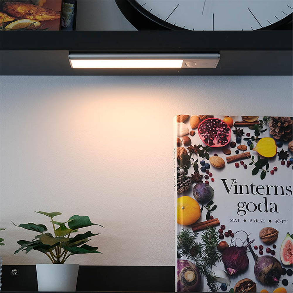 LED-lamppu liiketunnistimella ryhmässä Valaistus / Sisävalaistus @ SmartaSaker.se (14784)