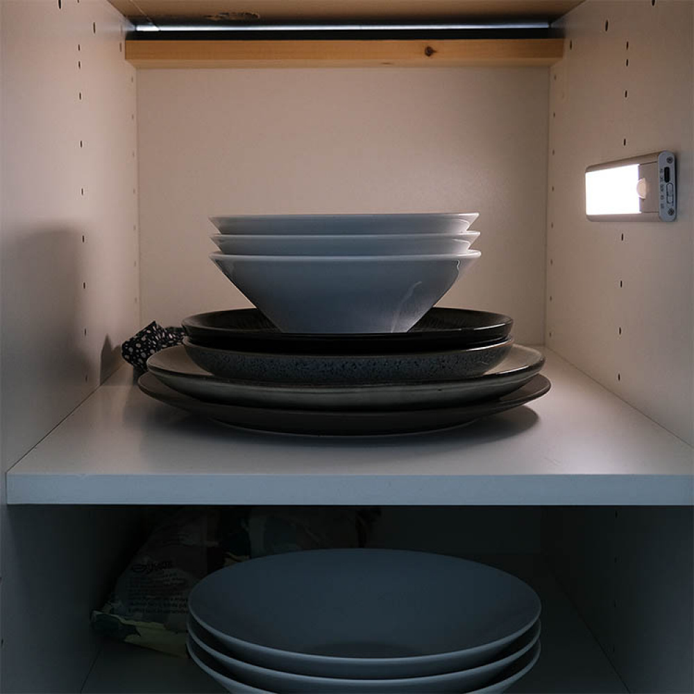 LED-lamppu liiketunnistimella ryhmässä Valaistus / Sisävalaistus @ SmartaSaker.se (14784)