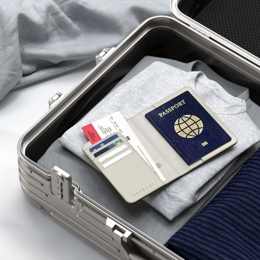 Jäljitettävä passikotelo RFID-suojauksella ryhmässä Vapaa-aika / Matkustaminen @ SmartaSaker.se (14895)