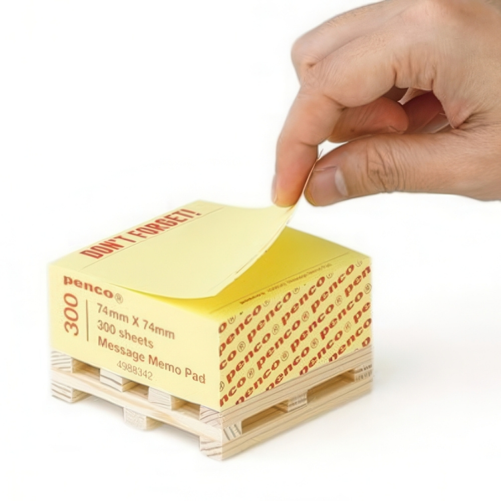 Muistilappukuutio pienellä puulavalla, PENCO DON\'T FORGET, 7,4 x 7,4 cm, keltainen ryhmässä Säilytys / Toimistotarvikkeet @ SmartaSaker.se (40134)