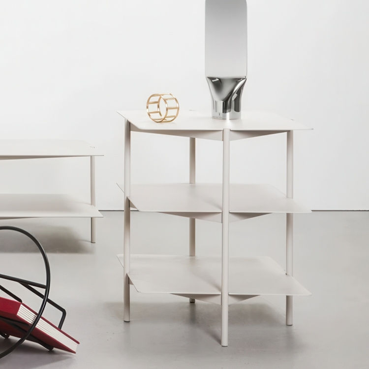 Säilytyspöytä, metallia, UMBRA TIER SIDE TABLE, 42 x 42 x K 54 cm, harmaa ryhmässä Säilytys / Eteistallennus @ SmartaSaker.se (40213)