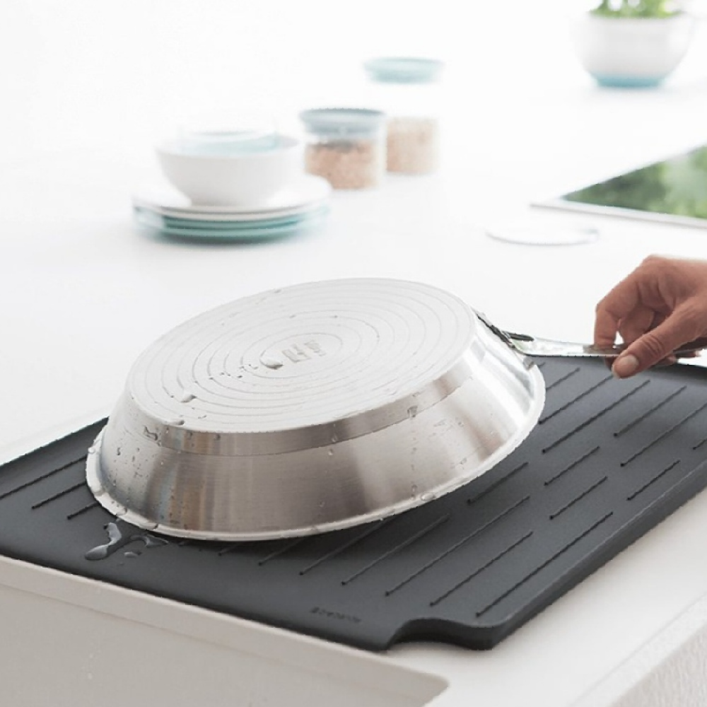 Astiankuivausteline aterinkorilla, Brabantia ryhmässä Säilytys / Keittiön säilytys / Astianpesukoneet ja tiskipöydät @ SmartaSaker.se (40439)
