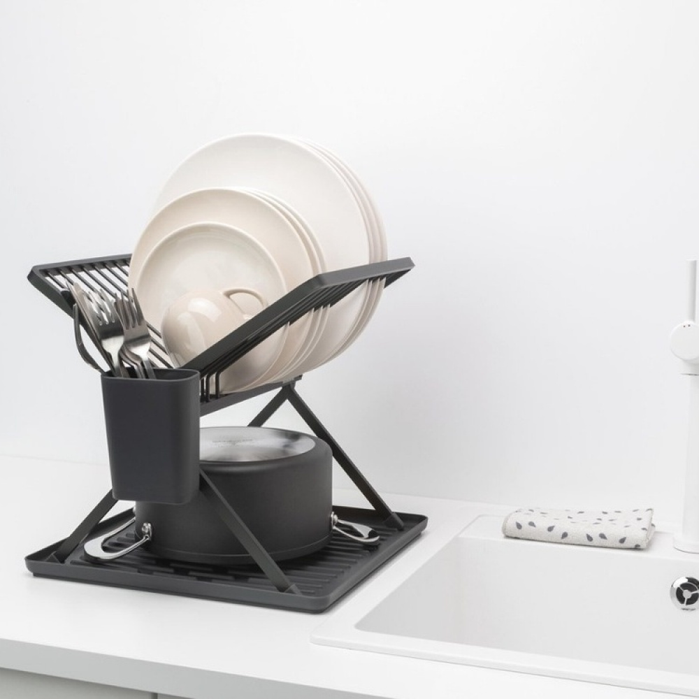 Kokoontaitettava astiankuivausteline, Brabantia, tummanharmaa ryhmässä Säilytys / Keittiön säilytys / Astianpesukoneet ja tiskipöydät @ SmartaSaker.se (40455)