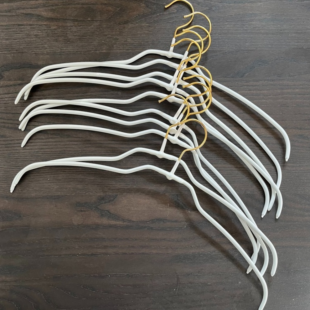 Liukumaton vaateripustin, 42 cm, helmenvalkoinen ryhmässä Säilytys / Vaatekaappivarasto / Vaateripustimet ja henkari @ SmartaSaker.se (40981)