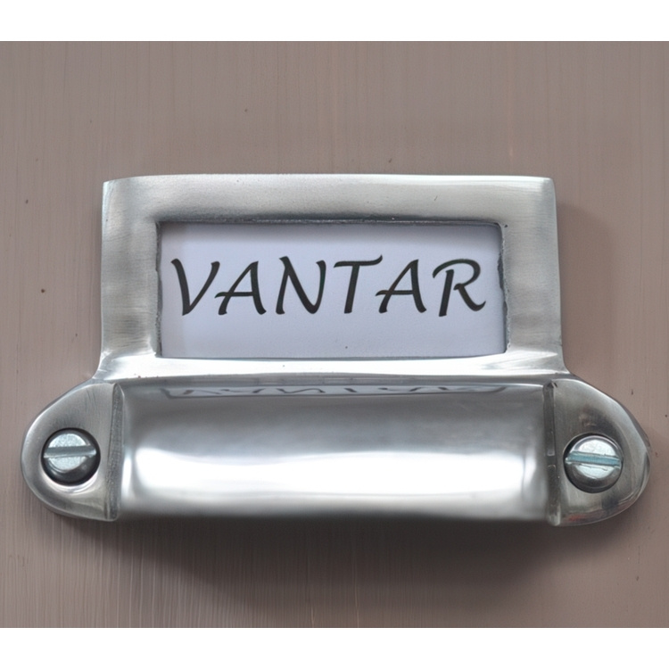 Laatikon vedin etikettipidikkeellä, Exmez ryhmässä Säilytys / Magnetit ja itsekiinnittyvät / Kyltit ja tarrat @ SmartaSaker.se (41063)