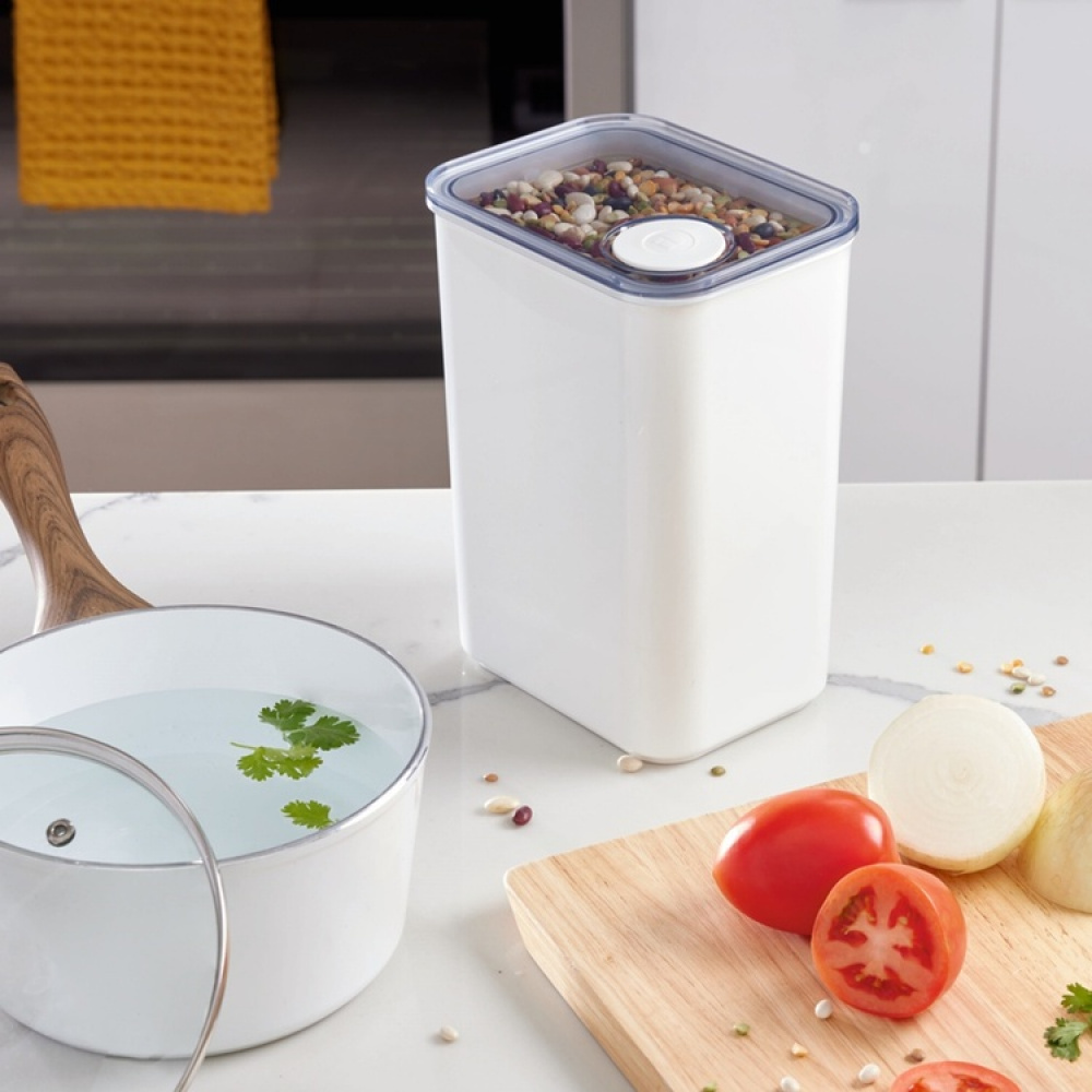 Säilytyspurkki kaatokannella 4,3 l, iDesign ryhmässä Säilytys / Keittiön säilytys / Säilytysvuokot @ SmartaSaker.se (41705)
