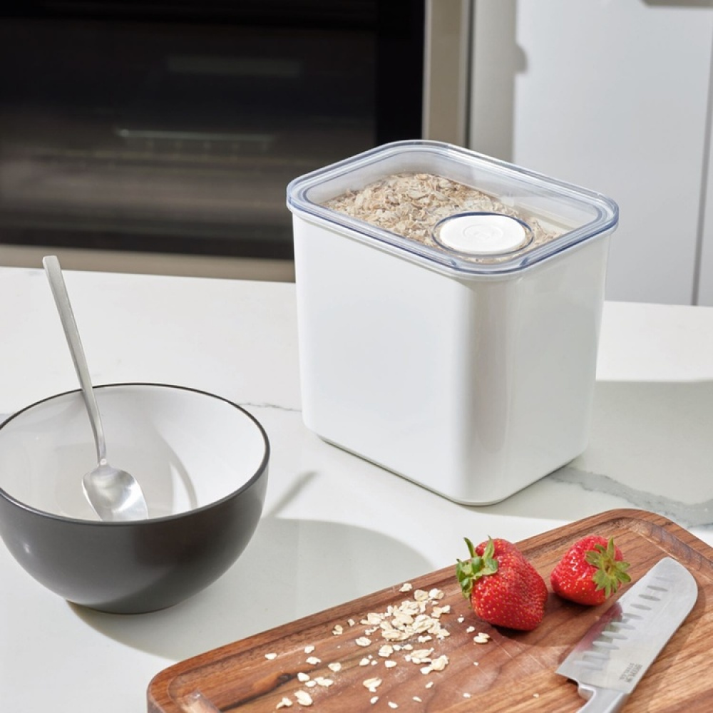 Säilytyspurkki kippikannella 2,9 l, iDesign ryhmässä Säilytys / Keittiön säilytys / Säilytysvuokot / iDesign säilytysastiat @ SmartaSaker.se (41706)