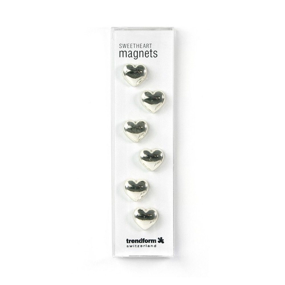 Magneettikuvio 6 kpl, hopeasydämet ryhmässä Säilytys / Magnetit ja itsekiinnittyvät @ SmartaSaker.se (41972)