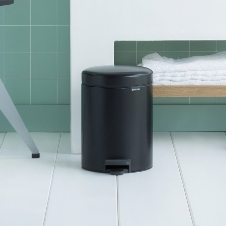 Poljinroska-astia 5L, Brabantia ryhmässä Säilytys / Siivousvarastointi ja jätteiden lajittelu / Jätteiden lajittelu @ SmartaSaker.se (42370)