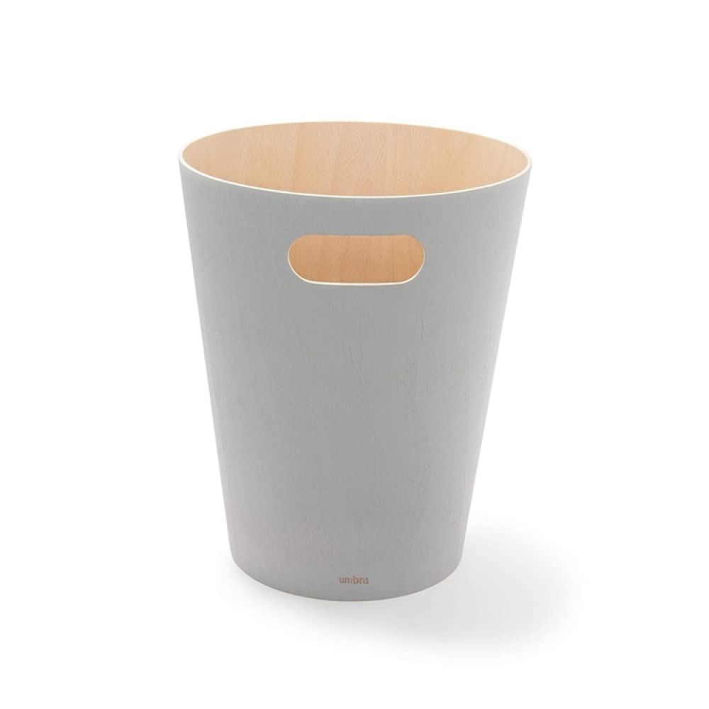 Puinen paperikori 7,5 l, Umbra ryhmässä Säilytys / Kylpyhuoneen säilytys / Roska-astiat @ SmartaSaker.se (42375)