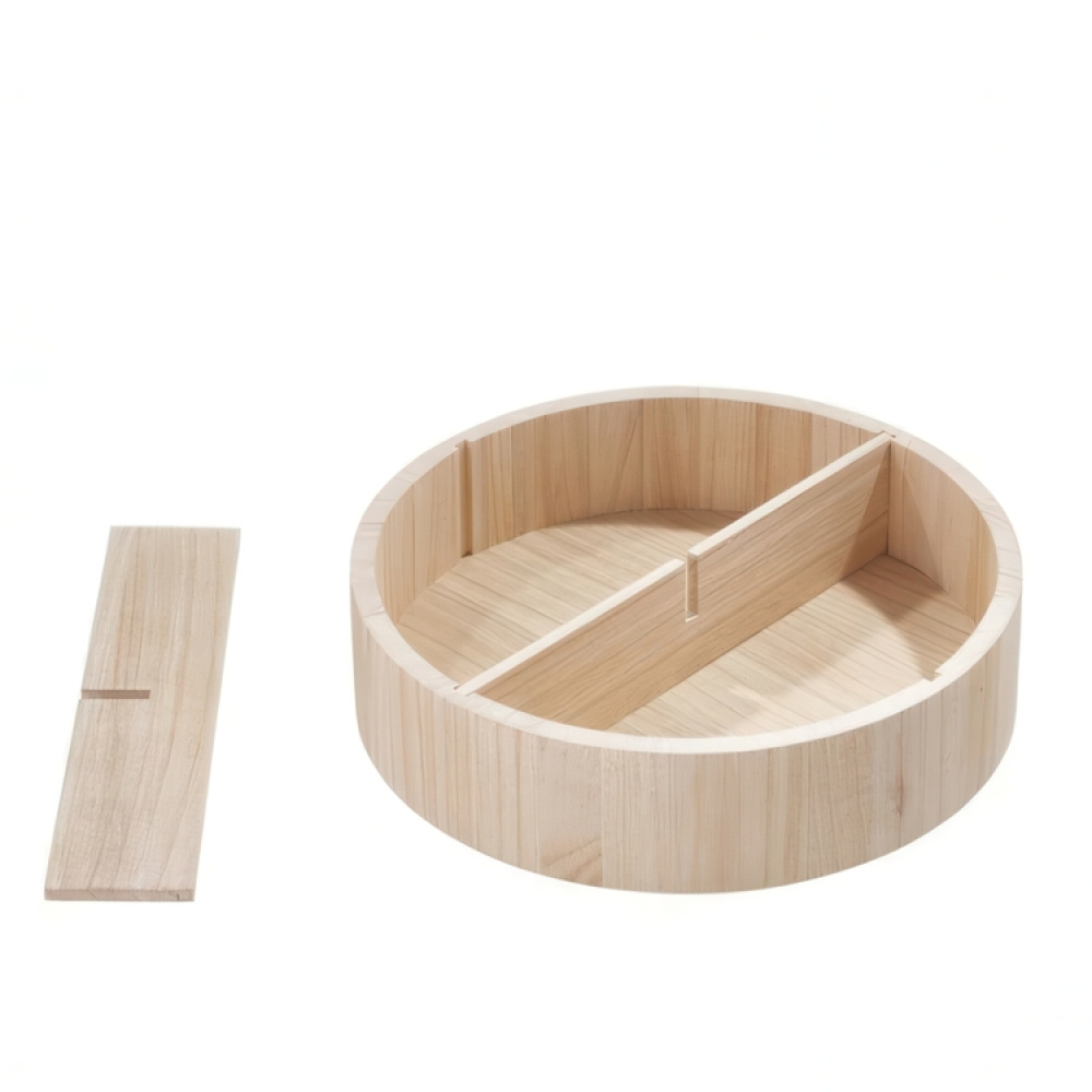Pyörivä puinen tarjotin jakajilla, 30,5 cm, The Home Edit ryhmässä Säilytys / Keittiön säilytys / Järjestä keittiökaapit / Maustehyllyt @ SmartaSaker.se (42739)