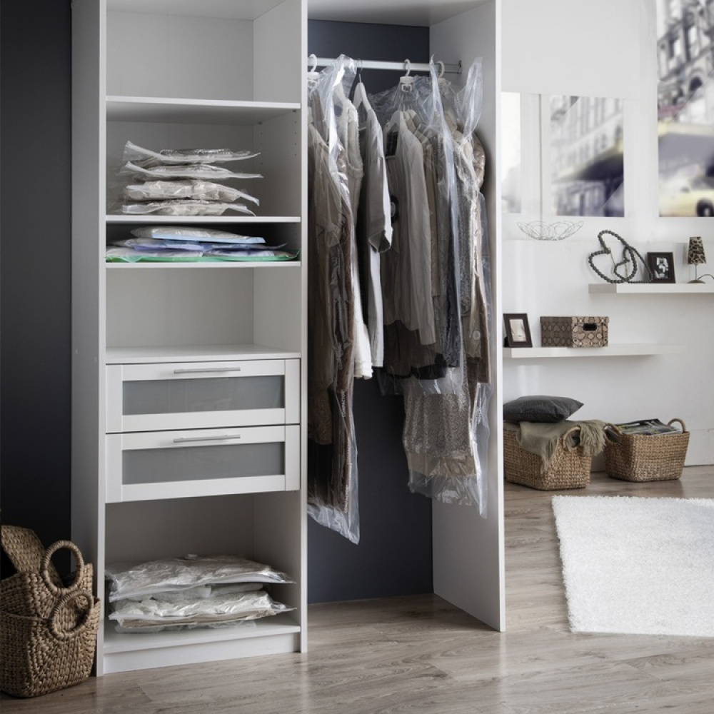 Lyhyt tyhjiöpussi henkarilla, 70x105 cm, Compactor ryhmässä Säilytys / Vaatekaappivarasto / Pakkaus tyhjö säilytys / Riippuvat vakuumipussit @ SmartaSaker.se (43188)