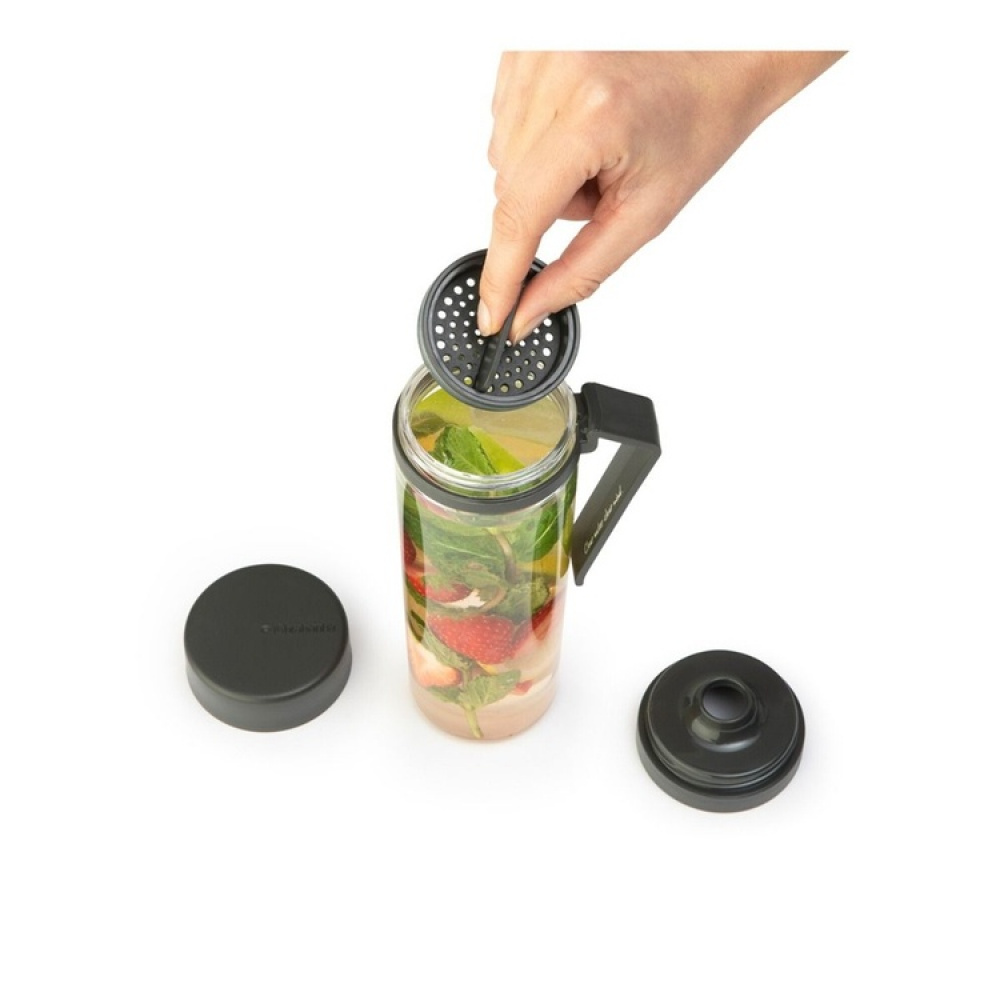 Vesipullo kahvalla 0,5 l, Brabantia ryhmässä Säilytys / Keittiön säilytys / Ruoan säilytysastiat / Muovilaatikot @ SmartaSaker.se (43200)